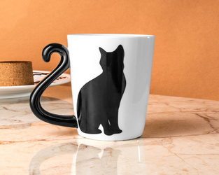 Cat mug with tail handle